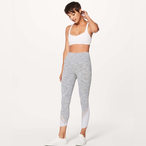 Women’s Lululemon Wunder Under Crop Il Scallop Legging SIZE 12 - Picture 2 of 15